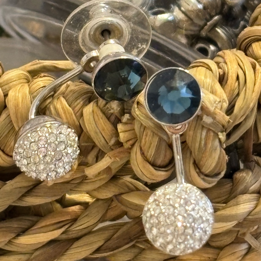 💎🦢Swarovski Forward Jacket Earrings